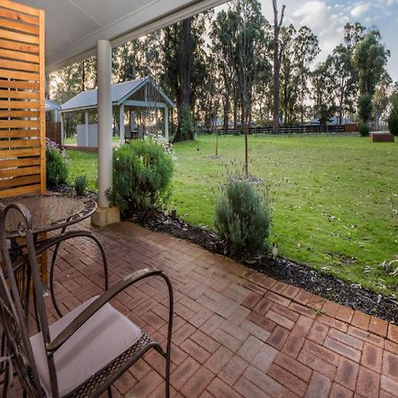 Inn The Tuarts Guest Lodge Busselton Accommodation - Adults Only Zewnętrze zdjęcie