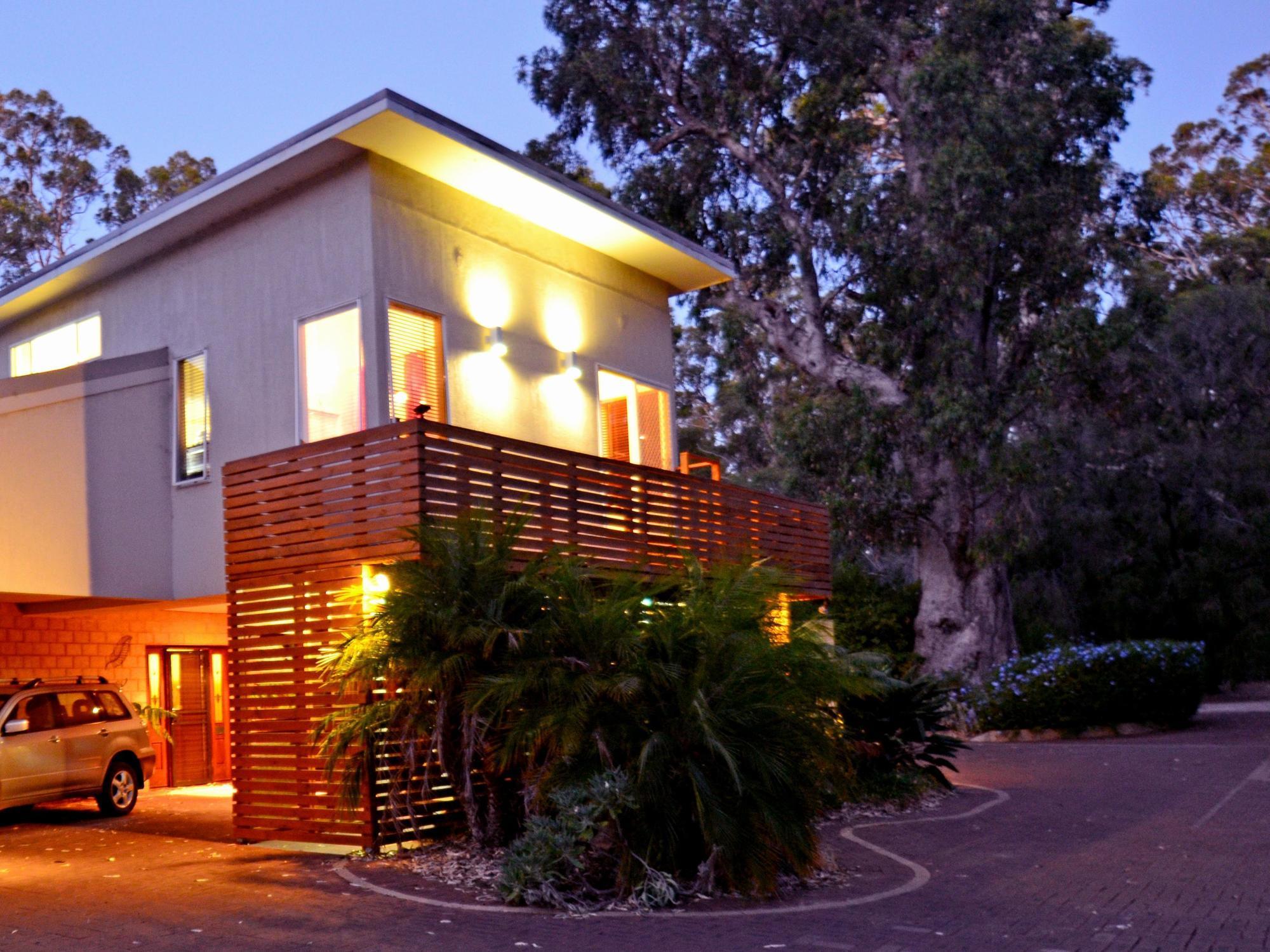 Inn The Tuarts Guest Lodge Busselton Accommodation - Adults Only Zewnętrze zdjęcie