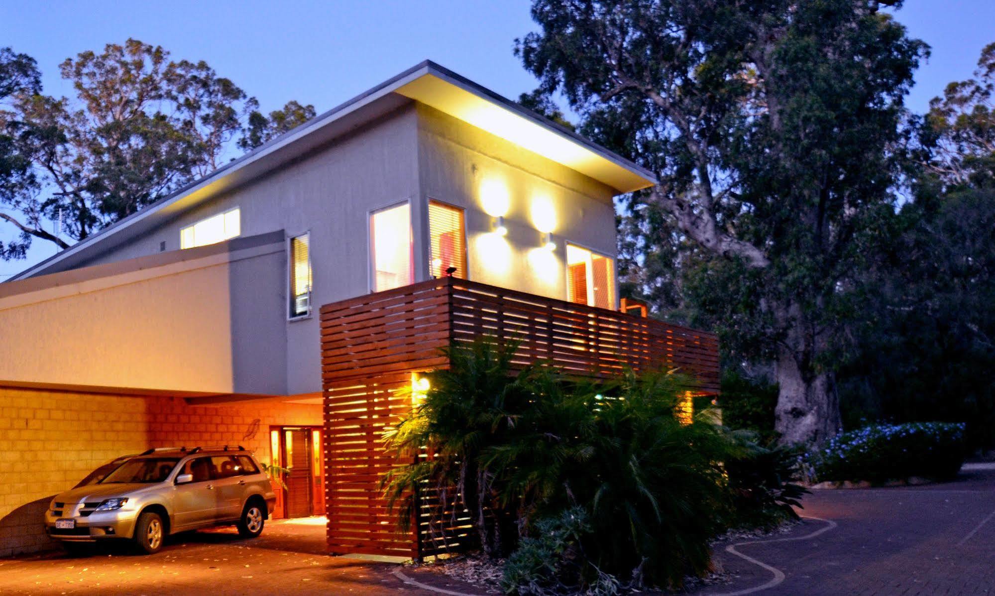 Inn The Tuarts Guest Lodge Busselton Accommodation - Adults Only Zewnętrze zdjęcie