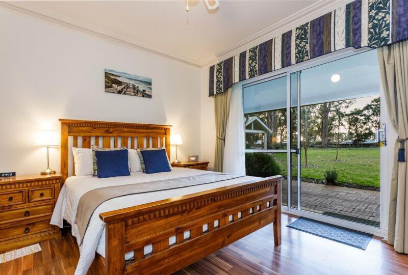 Inn The Tuarts Guest Lodge Busselton Accommodation - Adults Only Zewnętrze zdjęcie