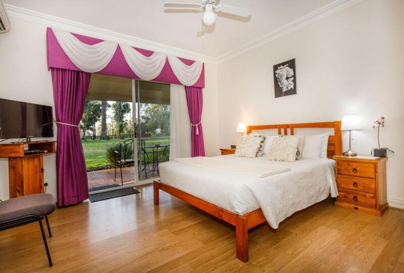 Inn The Tuarts Guest Lodge Busselton Accommodation - Adults Only Zewnętrze zdjęcie