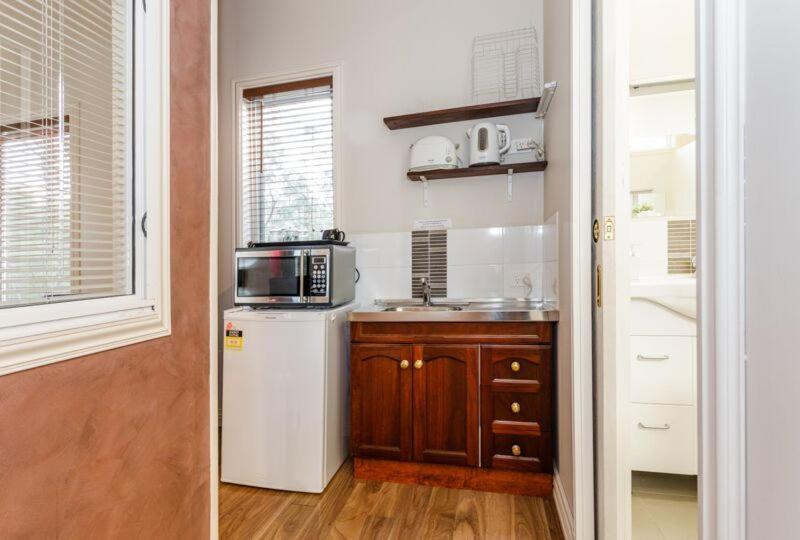 Inn The Tuarts Guest Lodge Busselton Accommodation - Adults Only Zewnętrze zdjęcie